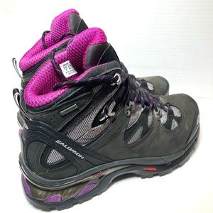 Women’s Salomon Comet 3D GTX Hiking Boots.